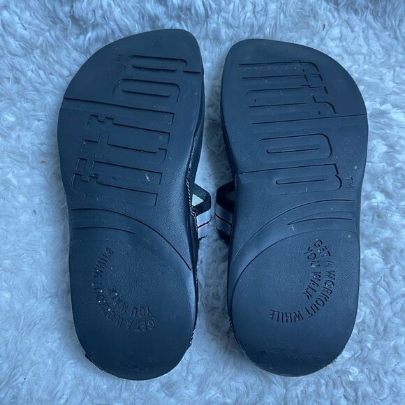 Fitflop black leather and fabric wedge thong sandals size 8 - Picture 9 of 10
